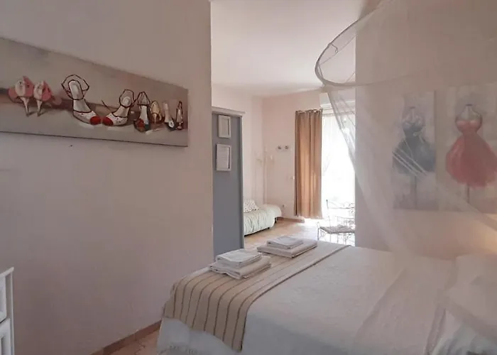 Poggio Bellavista 4* 桑皮耶里